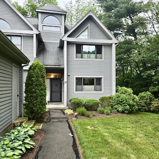 35 Riverview, Avon, CT 06001