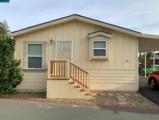 40 The Trees Dr, Concord, CA 94518
