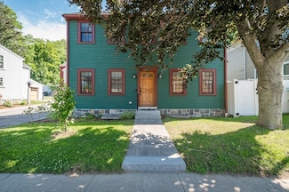 83 High St Unit 2, Ipswich, MA 01938