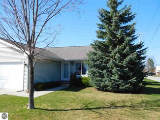 7856 Maple St, Central Lake, MI 49622