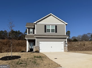 86 Bluegill Dr, Hoschton, GA 30548