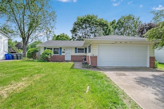 4861 Warminster Dr, Columbus, OH 43232