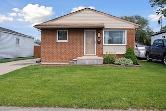 31920 Saint Margaret St, Saint Clair Shores, MI 48082