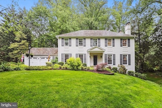 7926 Bradley Blvd, Bethesda, MD 20817