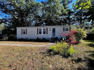 43 Michaels Rd, Wells, ME 04090