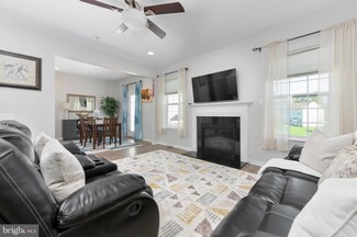 176 Sills Ln, Downingtown, PA 19335