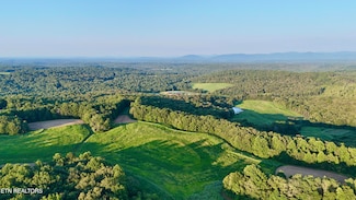 155 Happy Top Rd, Sunbright, TN 37872