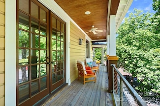 235 W Kingston Ave, Charlotte, NC 28203