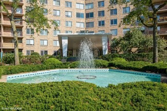 6833 N Kedzie Ave Unit 1403, Chicago, IL 60645