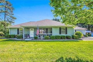1301 Micol Ln, Kernersville, NC 27284