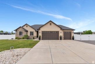 1565 Smithfield Dr, Eagle Mountain, UT 84005