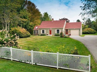 358 Bristol Rd, Damariscotta, ME 04543