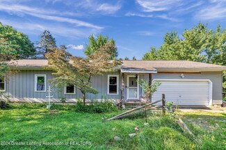 3288 Mcconnell Hwy, Charlotte, MI 48813