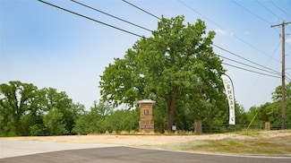 8001 Alegre Ct, Azle, TX 76020