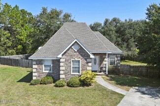 5 Laudeac Ct, Pass Christian, MS 39571