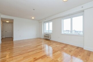 125 43rd St Unit 304, Union City, NJ 07087