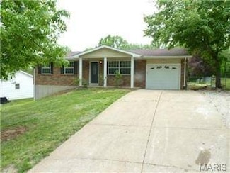 6042 Carol St, House Springs, MO 63051