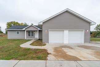 113 Prairie Run, Illiopolis, IL 62539