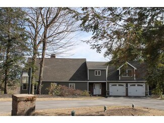 89 Wood Ridge Rd, Center Harbor, NH 03226