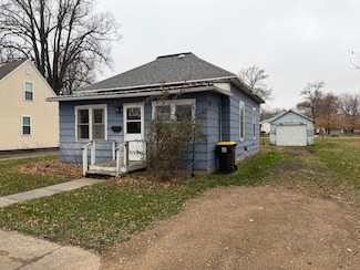 536 Cedar Ave, Westbrook, MN 56183