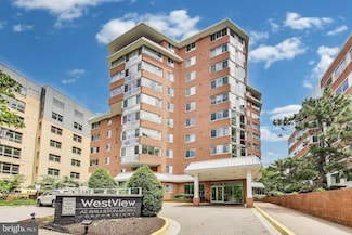 1001 N Vermont St Unit 403, Arlington, VA 22201