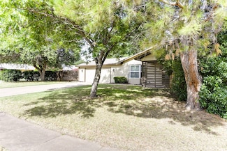 432 Indian Crest Dr, Saginaw, TX 76179