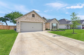4817 Enclave Dr, Sanger, TX 76266
