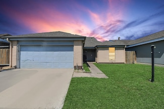 6230 Grandvale Dr, Houston, TX 77072