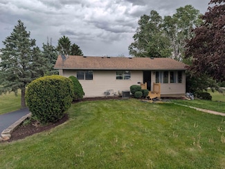1659 Larchmont Rd, Davis, IL 61019