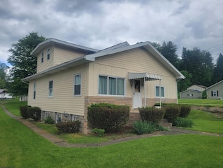 561 Owings Rd, Shinnston, WV 26431