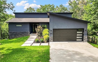 6 Upton Ln, Bella Vista, AR 72714