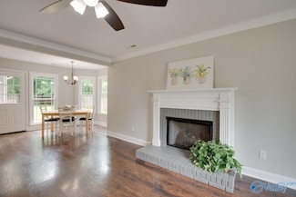 207 Stormy Dr, New Market, AL 35761