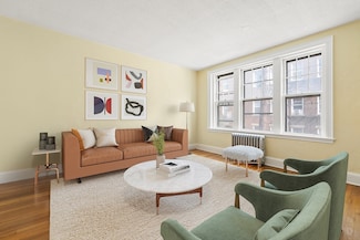 114 Strathmore Rd Unit 302, Brighton, MA 02135