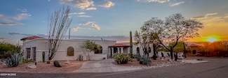 1242 E Paseo Del Zorro, Tucson, AZ 85718