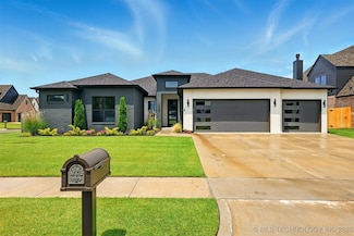 5807 E 128th St S, Bixby, OK 74008
