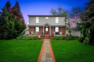 2346 Post St, East Meadow, NY 11554