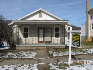 606 Grant St, East Brady, PA 16028