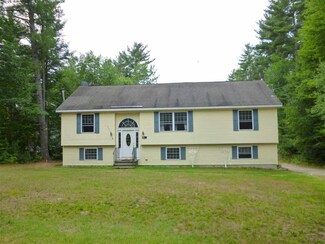 35 Nottingham Rd, Wakefield, NH 03830
