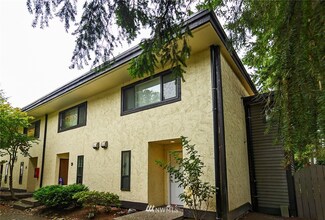 2524 NE 195th St, Lake Forest Park, WA 98155