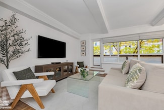 750 Park Ave Unit 3B, New York, NY 10021