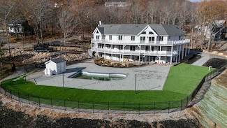 24 N Ledge Rd, Glen, NH 03838