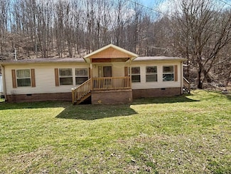 2526 Clay Rd, Spencer, WV 25276