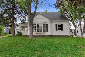 3555 S 48th St, Milwaukee, WI 53220