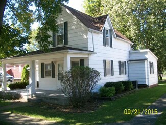 210 N Commerce St, Monroe, IA 50170