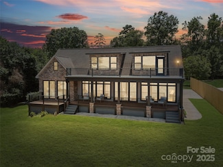 5985 Natoma Rd, Clover, SC 29710