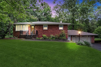 7 Archery Rd, Newburgh, NY 12550