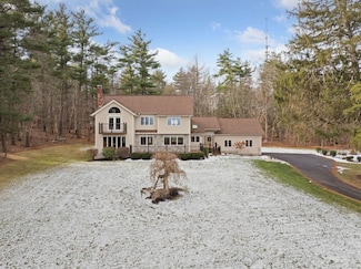 49 Searles Rd, Windham, NH 03087