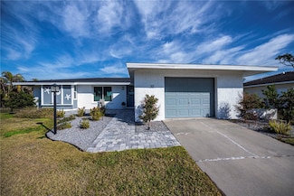 30 Oakland Hills Place, Rotonda West, FL 33947