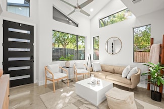 619 Hammack Dr Unit 2, Austin, TX 78752