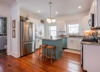 22 Dalrymple St Unit 1, Jamaica Plain, MA 02130